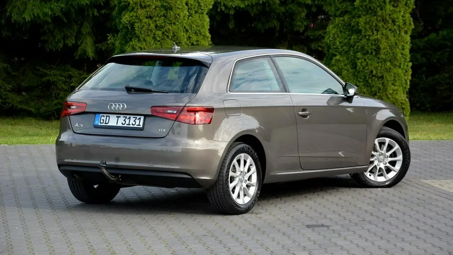 AUDI A3 -