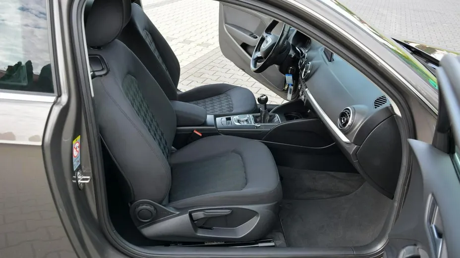 AUDI A3 -