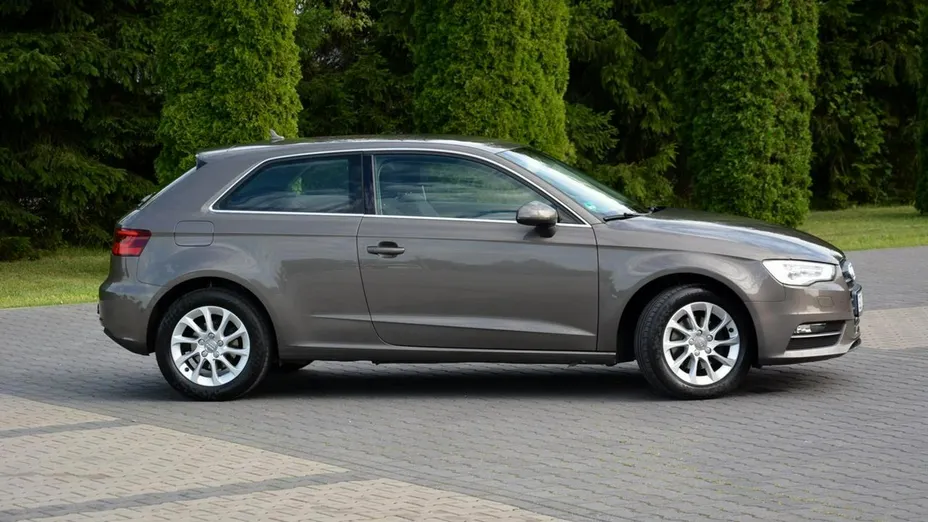 AUDI A3 -