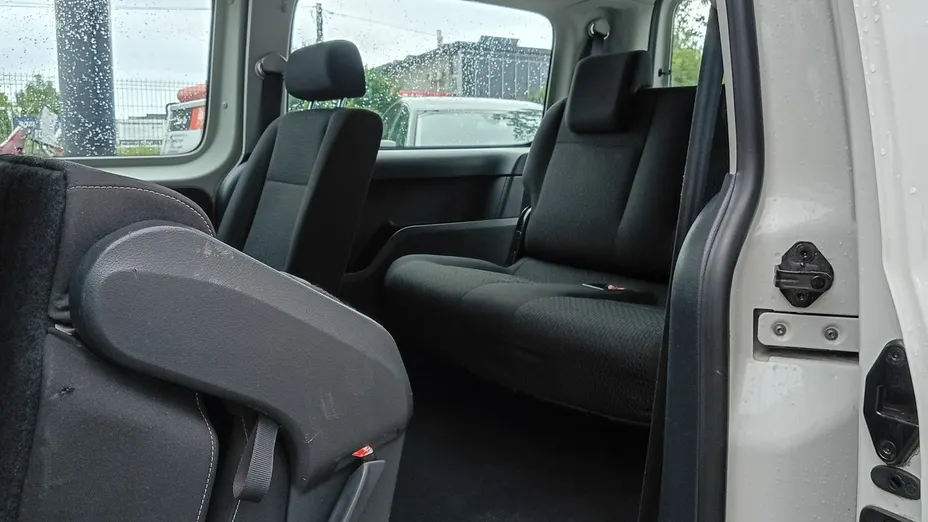 VOLKSWAGEN Caddy -