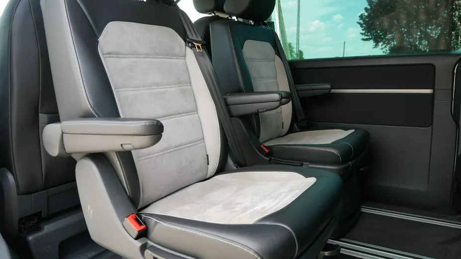 VOLKSWAGEN Multivan -