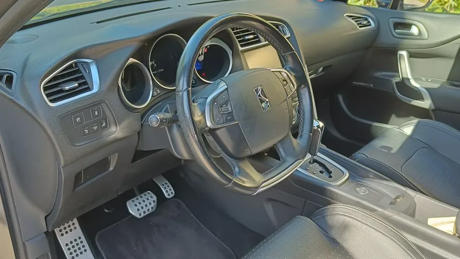 DS DS4 -
