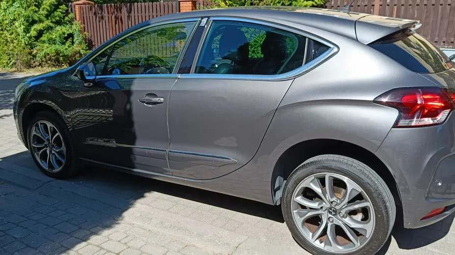 DS DS4 -