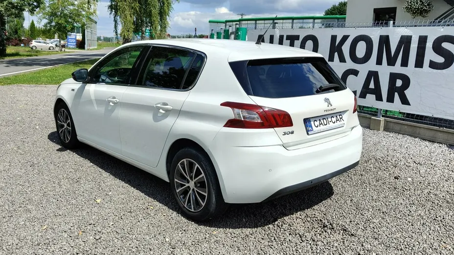 PEUGEOT 308 -