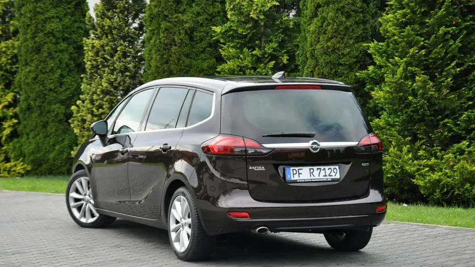 OPEL Zafira -
