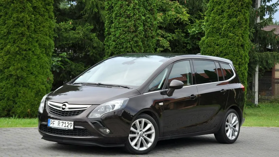 OPEL Zafira -