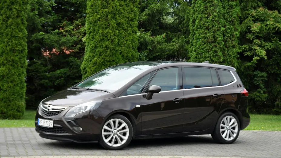OPEL Zafira -