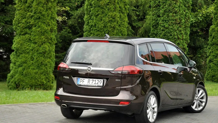 OPEL Zafira -