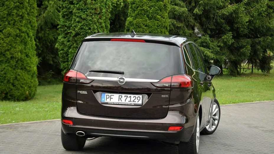 OPEL Zafira -