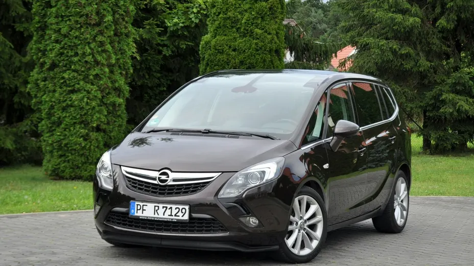 OPEL Zafira -