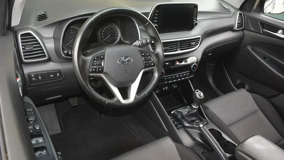 HYUNDAI Tucson -