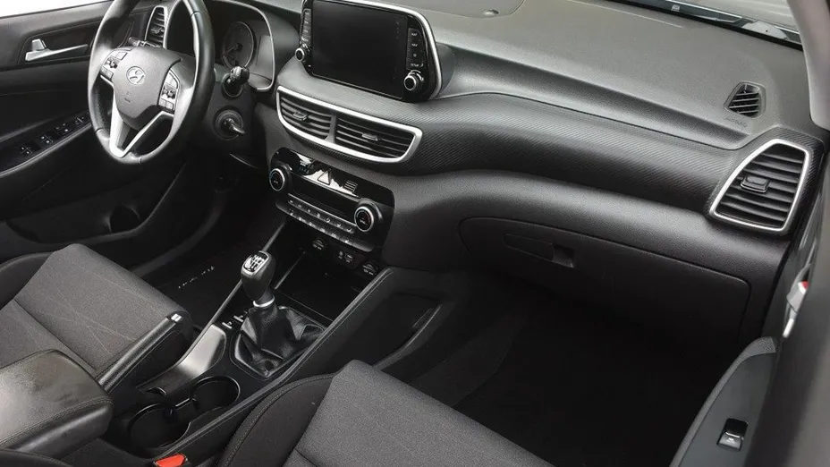 HYUNDAI Tucson -