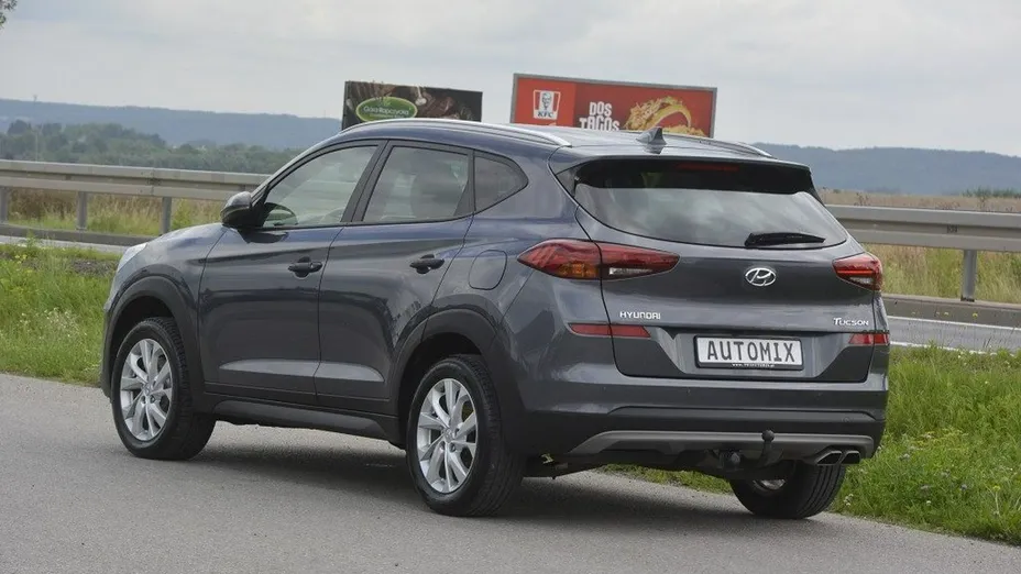 HYUNDAI Tucson -