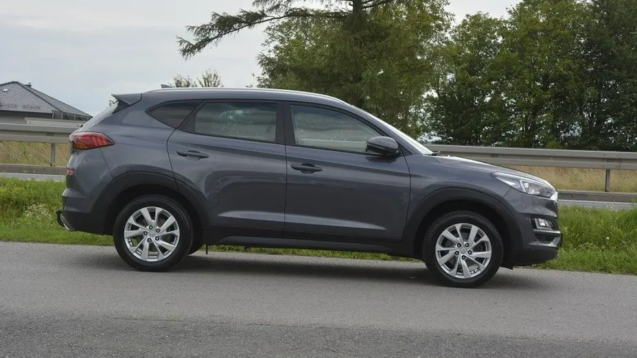 HYUNDAI Tucson -