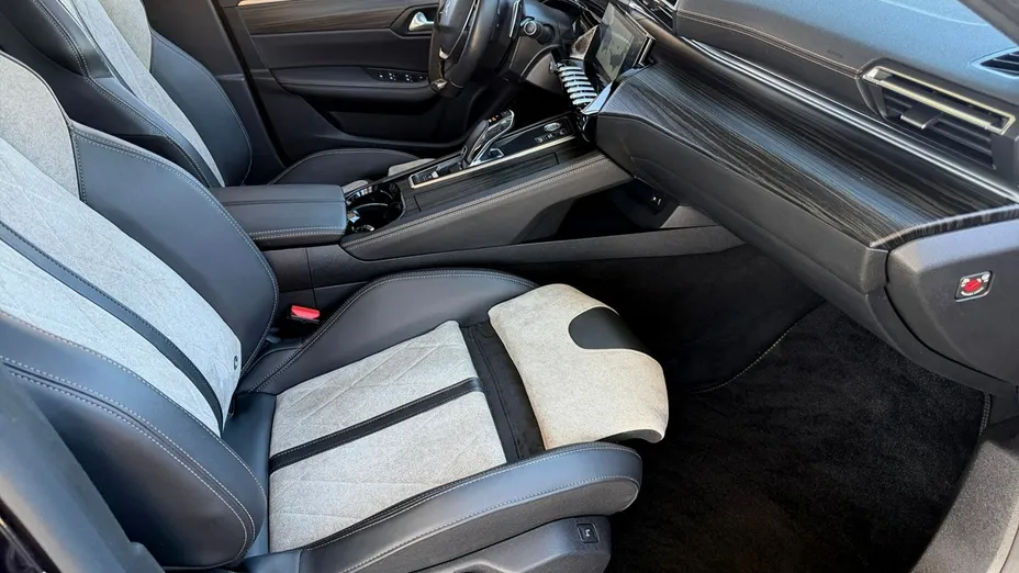 PEUGEOT 508 -