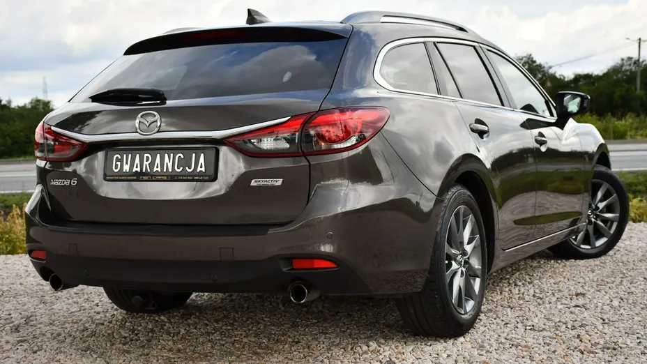 MAZDA 6 -