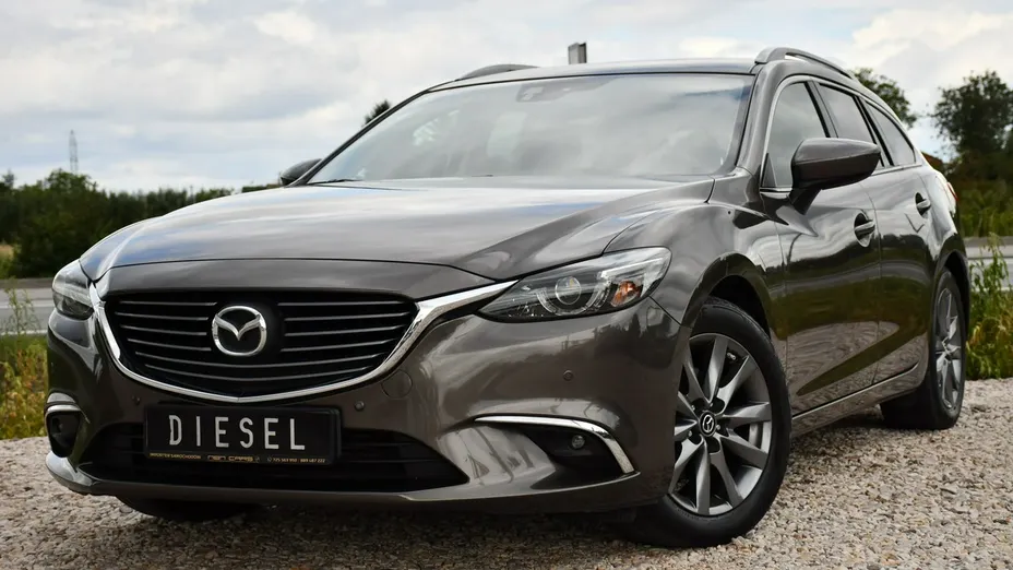 MAZDA 6 -