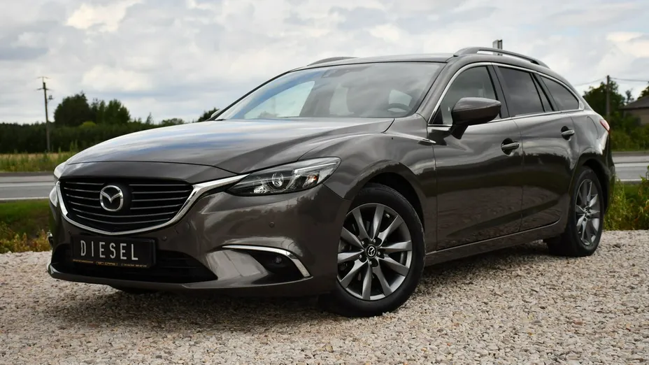 MAZDA 6 -