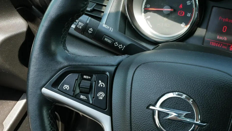 OPEL Astra -
