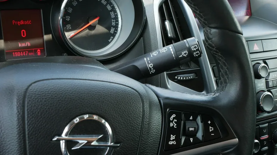 OPEL Astra -