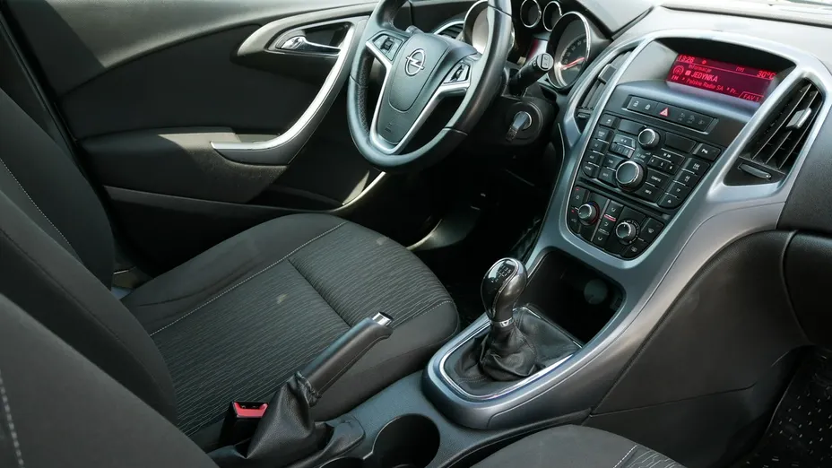 OPEL Astra -