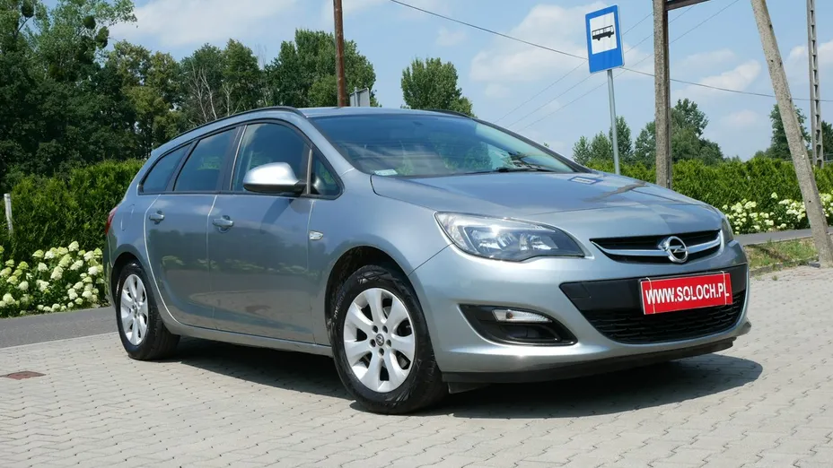 OPEL Astra -
