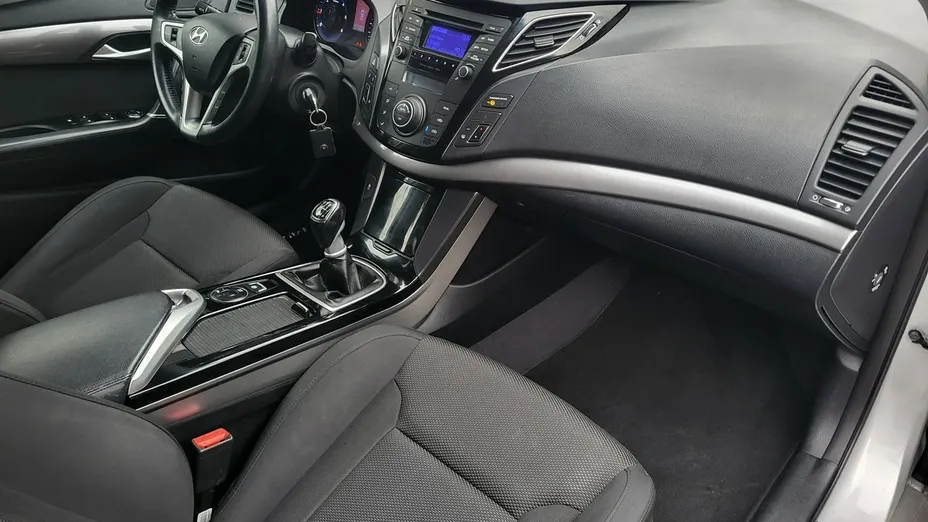 HYUNDAI i40 -