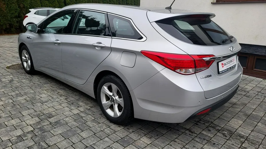 HYUNDAI i40 -