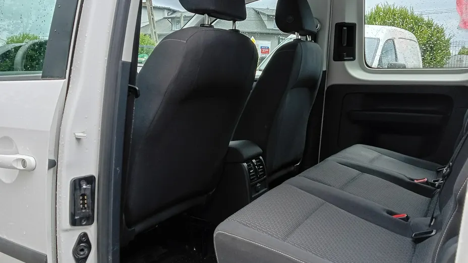 VOLKSWAGEN Caddy -