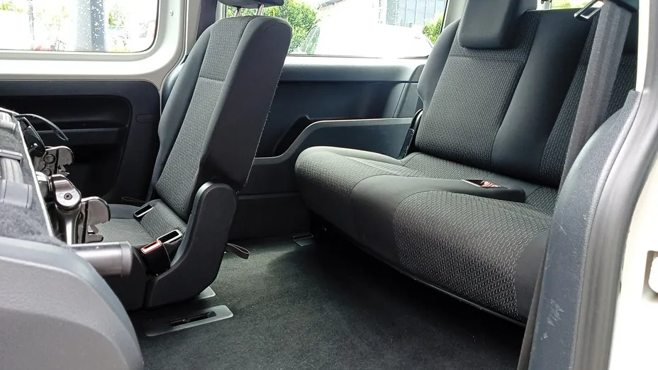 VOLKSWAGEN Caddy -