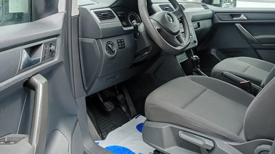VOLKSWAGEN Caddy -