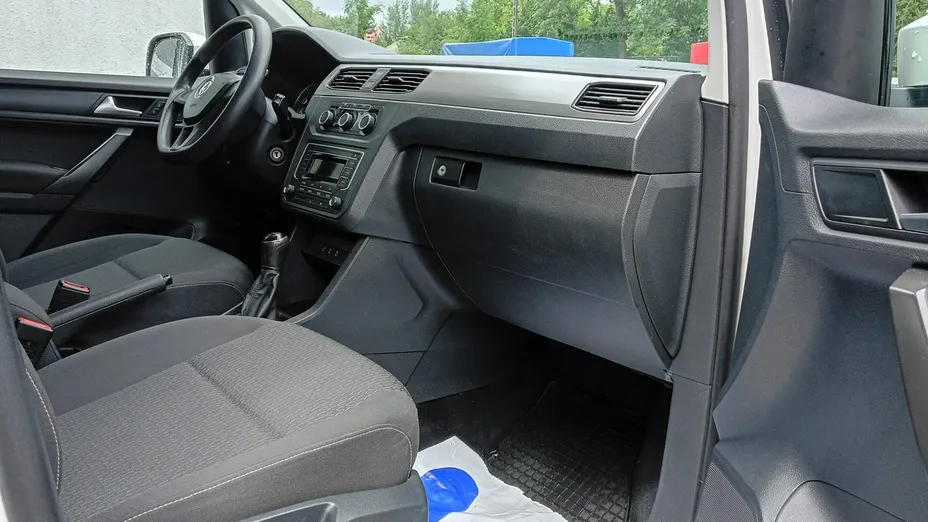 VOLKSWAGEN Caddy -