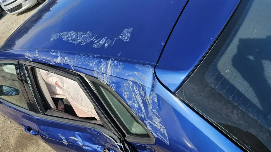 VOLKSWAGEN Polo -