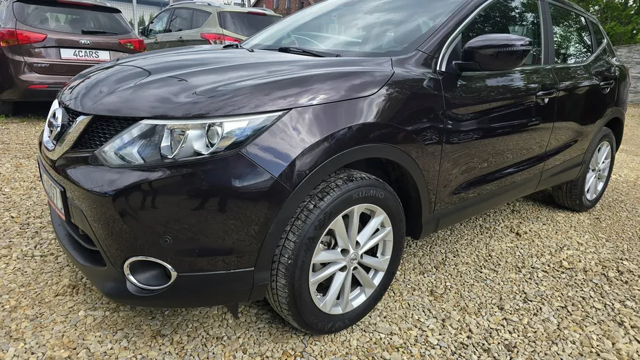NISSAN Qashqai -