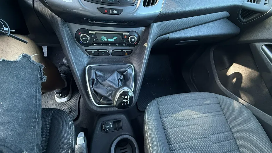 FORD Tourneo Connect -