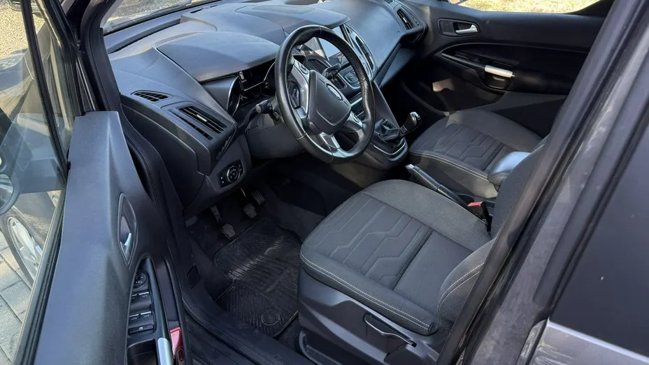 FORD Tourneo Connect -