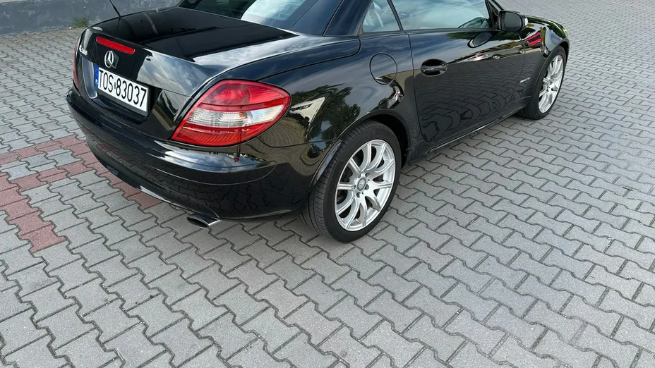 MERCEDES-BENZ SLK -