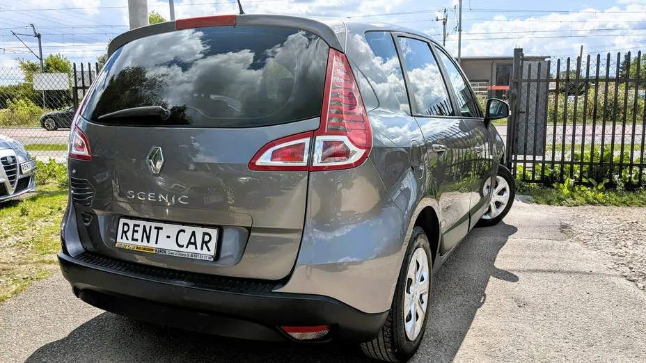 RENAULT Scenic -