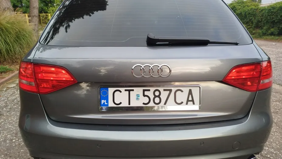 AUDI A4 -