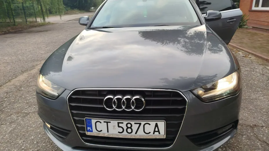 AUDI A4 -