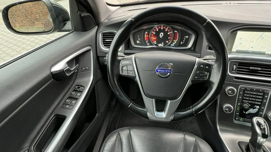 VOLVO S60 -