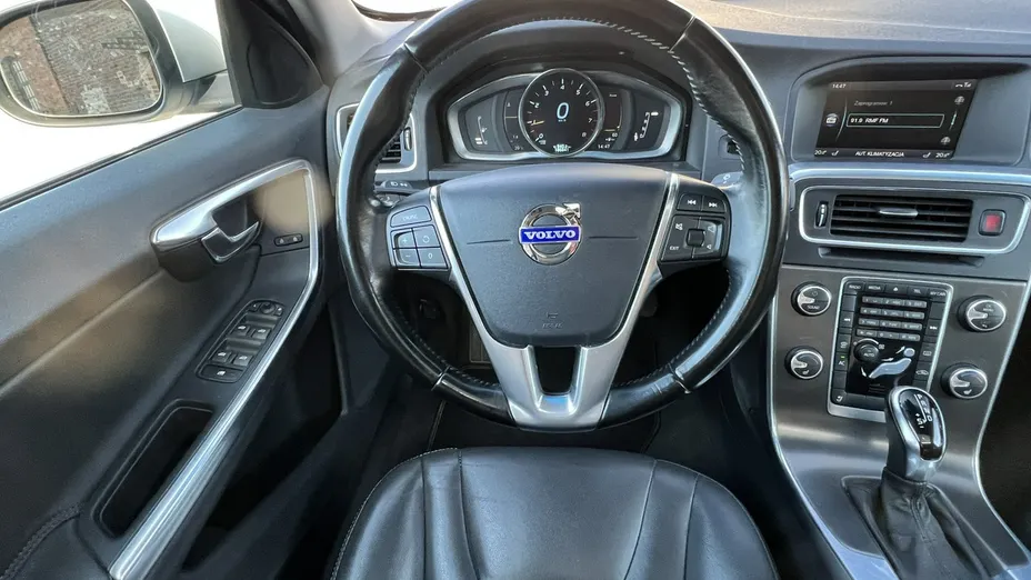 VOLVO S60 -