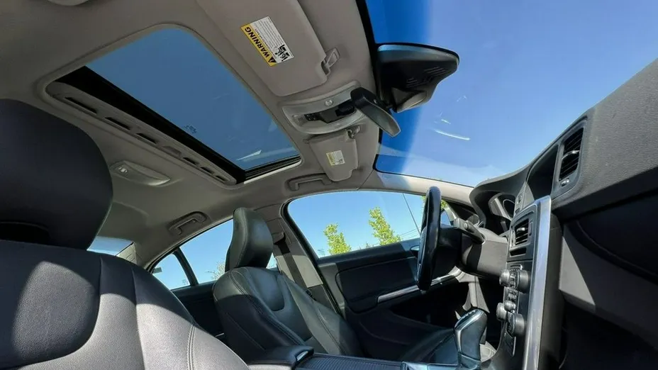 VOLVO S60 -