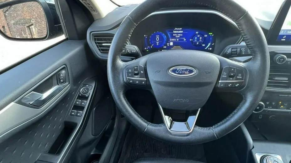 FORD Kuga -