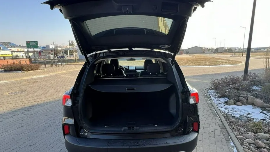 FORD Kuga -