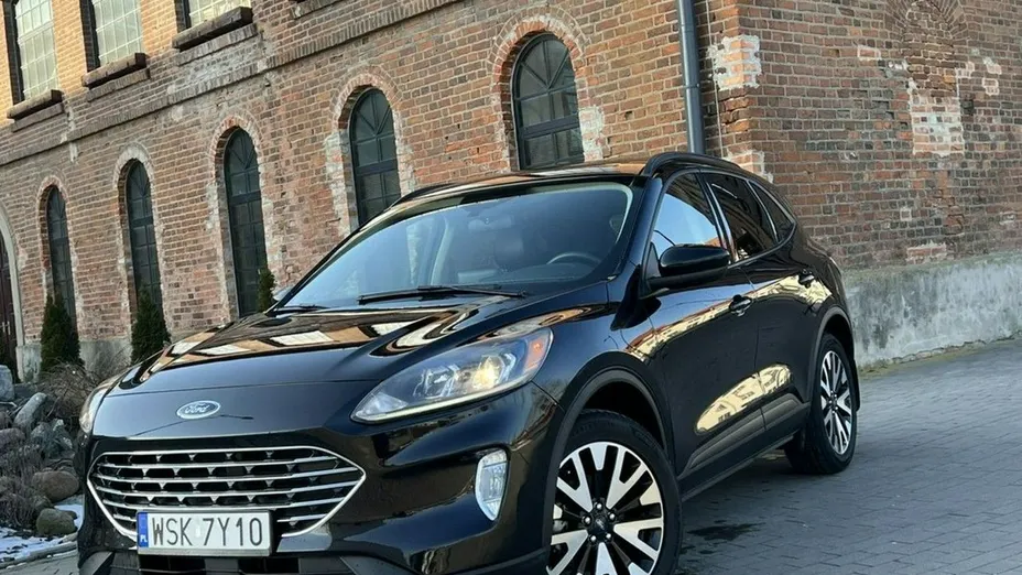 FORD Kuga -