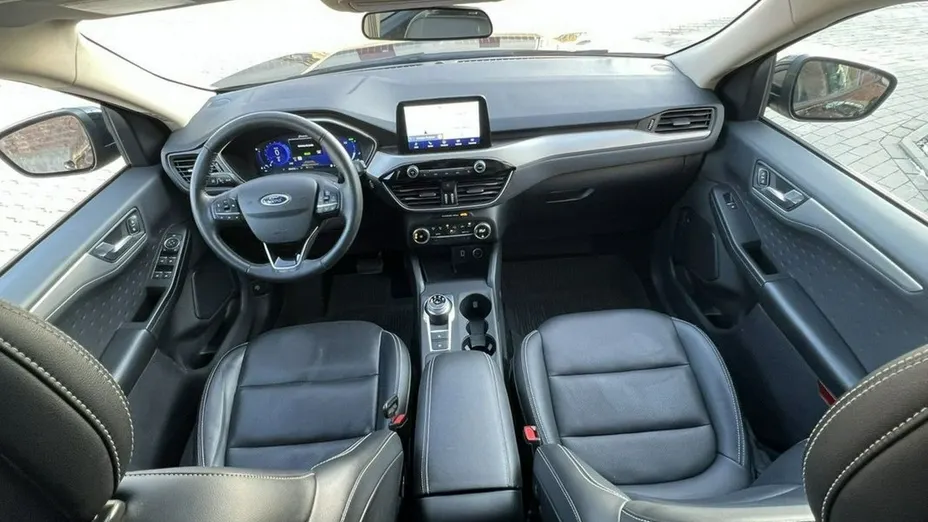 FORD Kuga -