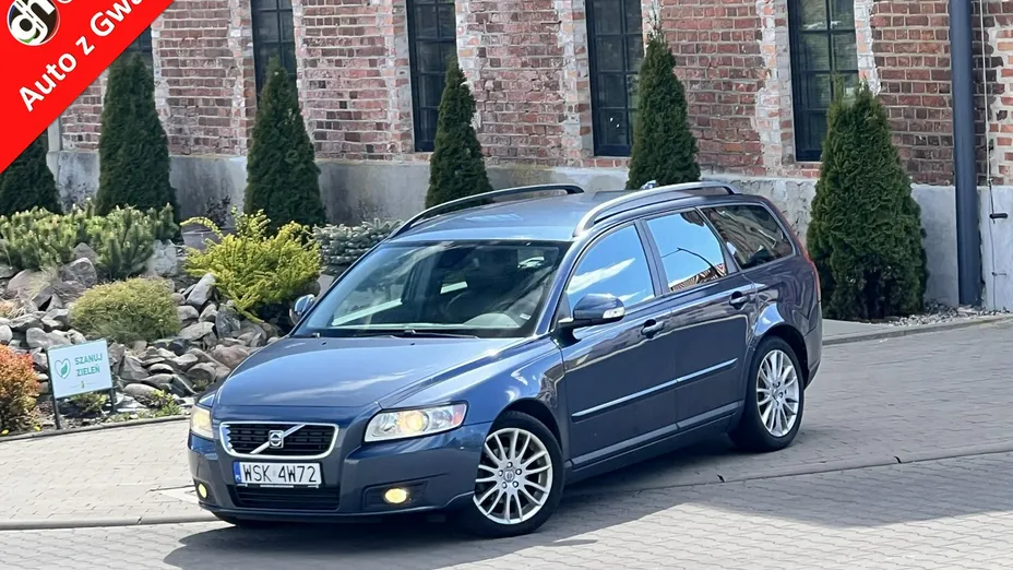 VOLVO V50 -