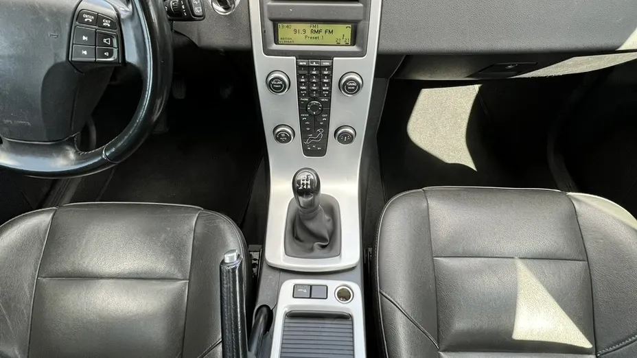 VOLVO V50 -