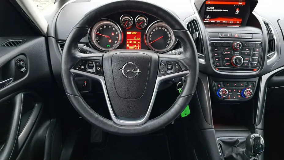 OPEL Zafira -